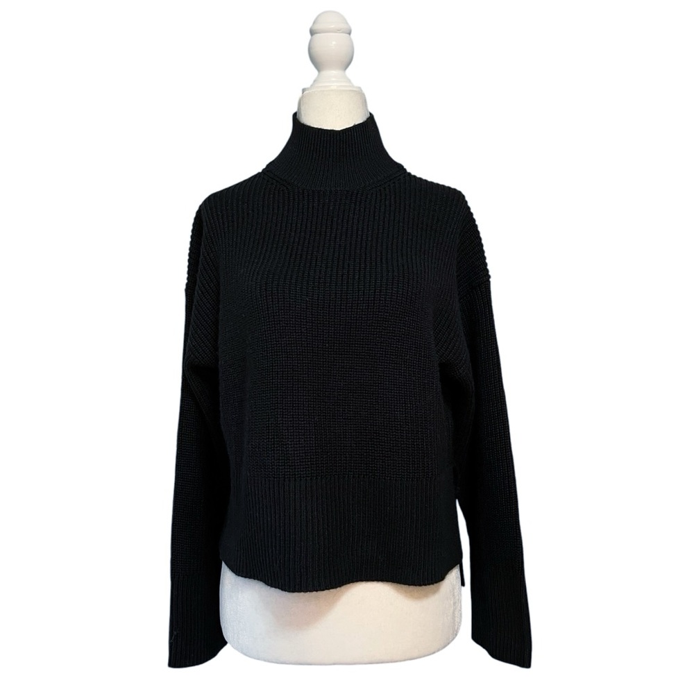 H&M Mock Neck Cropped Sweater Black Size Small